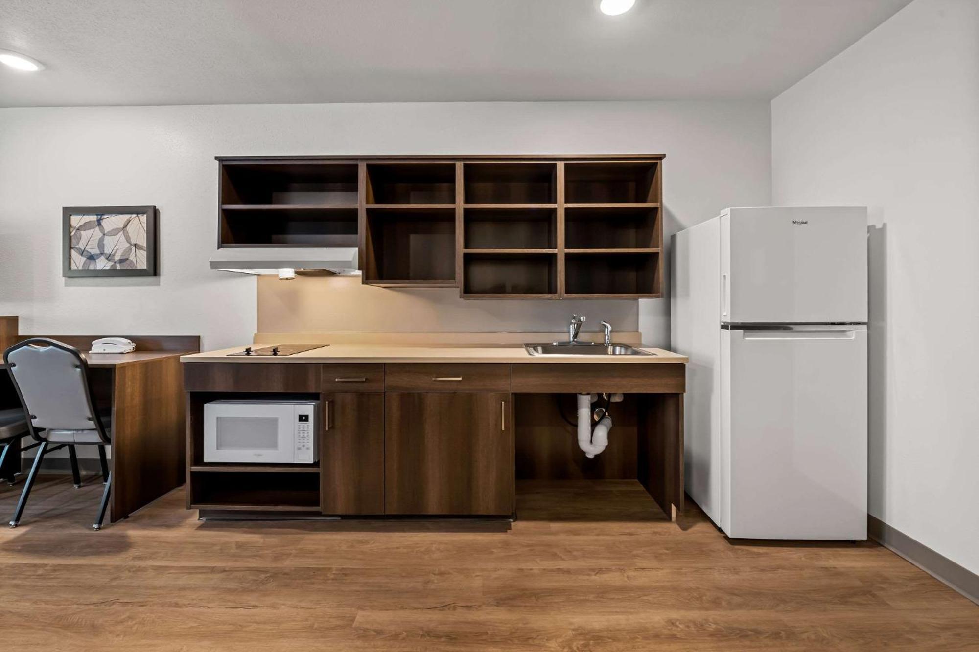 Woodspring Suites Loves Park - Rockford Εξωτερικό φωτογραφία